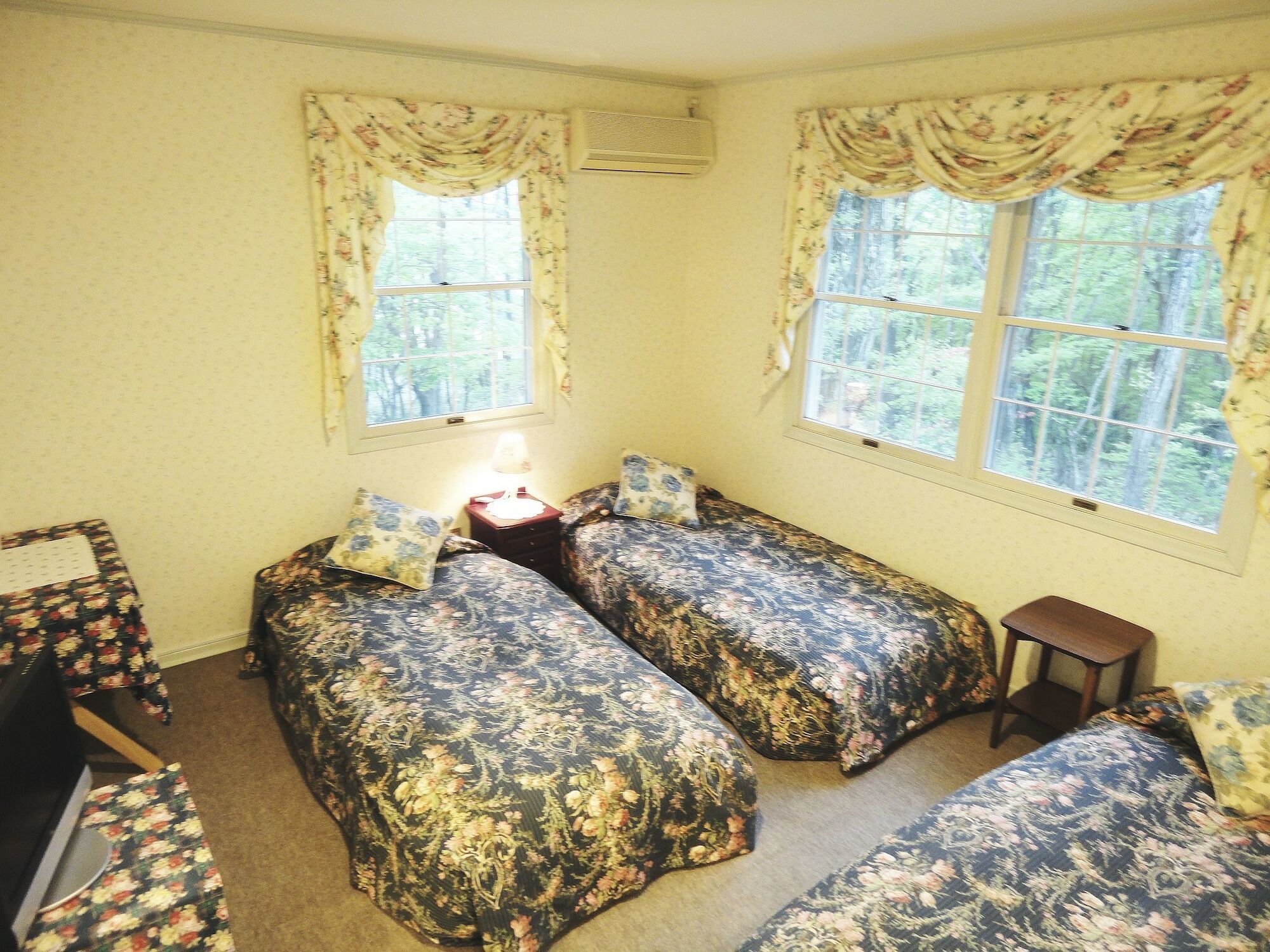 Cozy Inn Antique Насу Экстерьер фото